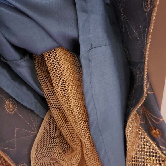 Indian lehnga - Picture 3 of 6